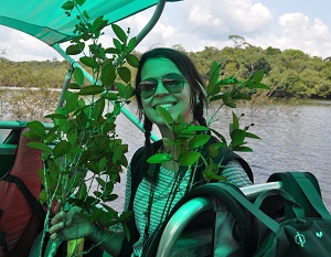 A pesquisadora é bacharel em Ciência Biológicas e mestre em Botânica pela UnB(Foto: acervo pessoal)